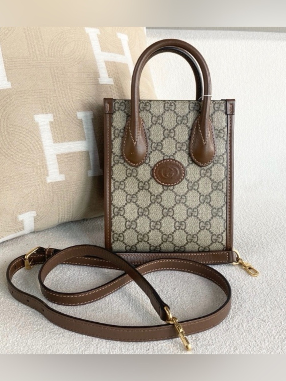 Gucci Beige GG Supreme Interlocking Mini Tote